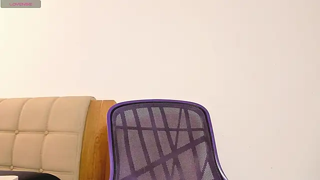 Snapshot of Ash_milk chatting on February 1, 6:08 pm Ash milk online show from February 1, 6:08 pm