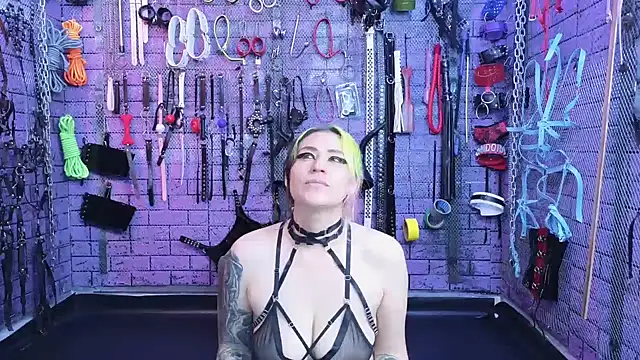 Snapshot of PANDORANEZZ chatting on February 3, 4:31 pm PANDORANEZZ online show from February 3, 4:31 pm