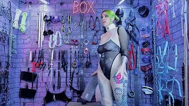 Snapshot of PANDORANEZZ chatting on March 7, 7:52 am PANDORANEZZ online show from March 7, 7:52 am