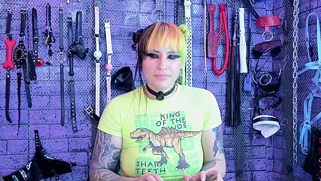Snapshot of PANDORANEZZ chatting on April 26, 6:05 pm PANDORANEZZ online show from April 26, 6:05 pm