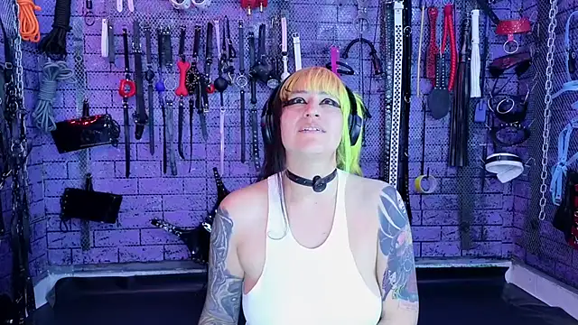 Snapshot of PANDORANEZZ chatting on May 3, 9:54 pm PANDORANEZZ online show from May 3, 9:54 pm