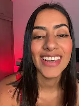 Snapshot of Brown_skin11 chatting on December 31, 11:28 pm Brown skin11 online show from December 31, 11:28 pm