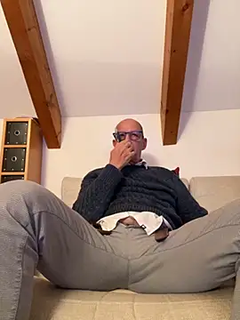 Snapshot of Relnnet chatting on October 26, 4:46 pm Relnnet online show from October 26, 4:46 pm