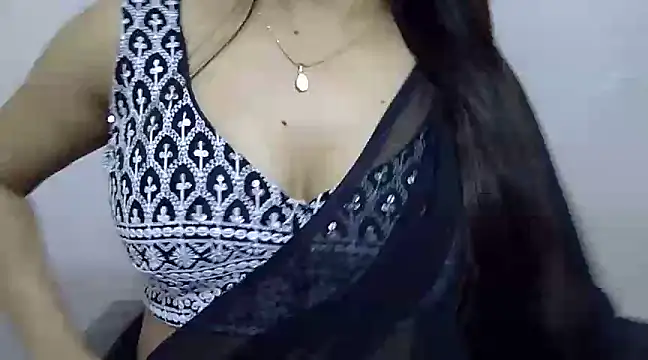 Snapshot of mahira_999 chatting on January 10, 8:51 am mahira 999 online show from January 10, 8:51 am