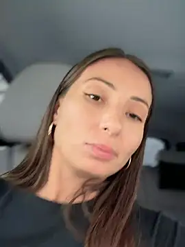 Snapshot of YOUR-KARINA chatting on December 27, 8:13 am YOUR-KARINA online show from December 27, 8:13 am