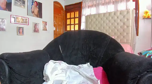 Snapshot of jeyvela chatting on February 23, 8:11 pm jeyvela online show from February 23, 8:11 pm