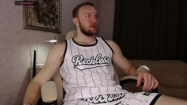 Toress1 online show from April 4, 4:04 pm