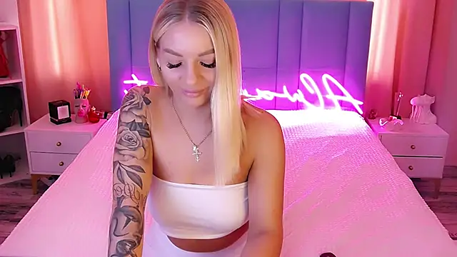 AllwaysHotJ online show from March 6, 3:13 am