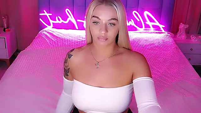 AllwaysHotJ online show from November 14, 2:10 am