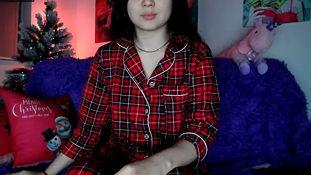 Snapshot of Lili_asian chatting on December 22, 8:03 pm Lili asian online show from December 22, 8:03 pm