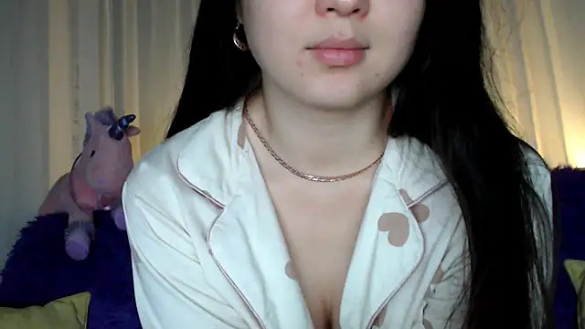 Snapshot of Lili_asian chatting on February 17, 8:58 pm Lili asian online show from February 17, 8:58 pm