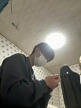 Snapshot of pychan chatting on December 31, 12:04 pm pychan online show from December 31, 12:04 pm