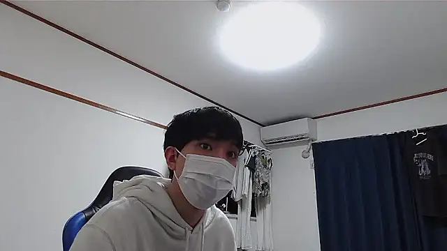 Snapshot of pychan chatting on December 21, 12:12 pm pychan online show from December 21, 12:12 pm