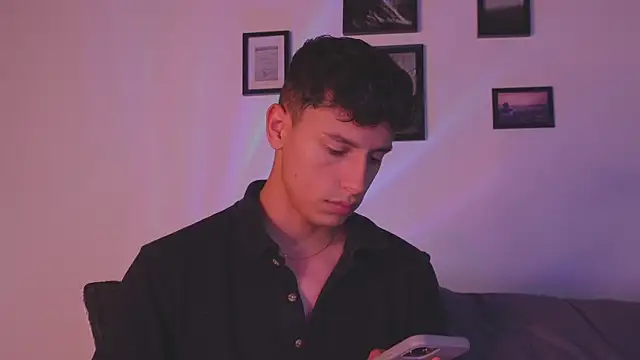 I Gabriel online show from January 14, 5:24 am