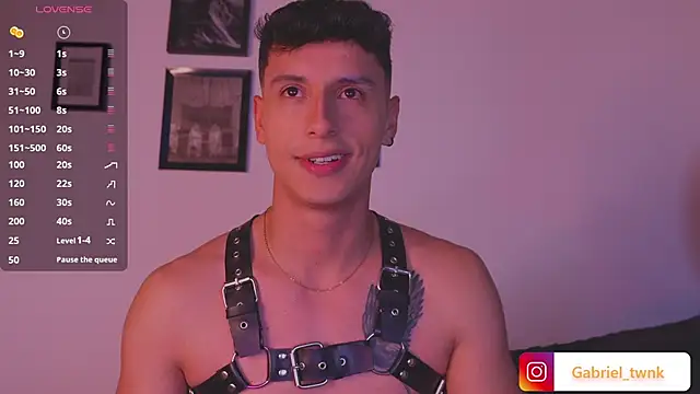 I Gabriel online show from February 18, 5:47 am