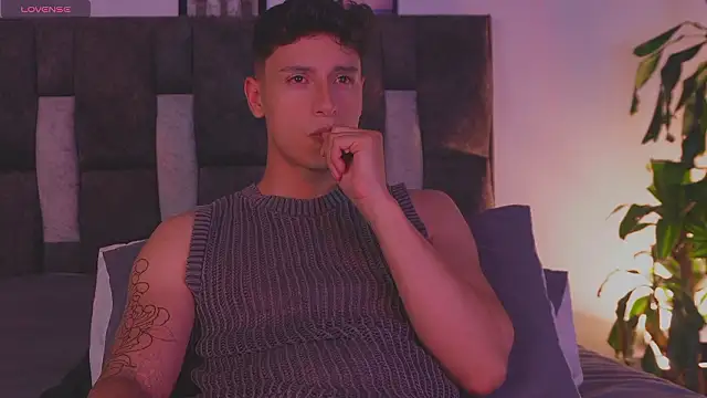 I Gabriel online show from March 29, 6:13 am