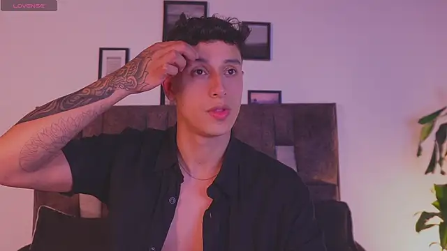 I Gabriel online show from April 8, 5:07 am