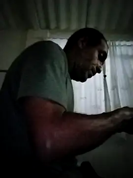 Snapshot of Henrifalcao chatting on December 29, 8:44 am Henrifalcao online show from December 29, 8:44 am