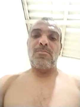 Snapshot of Henrifalcao chatting on September 24, 2:04 am Henrifalcao online show from September 24, 2:04 am