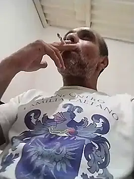 Snapshot of Henrifalcao chatting on October 18, 9:59 pm Henrifalcao online show from October 18, 9:59 pm