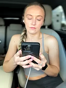 lunagirl13 online show from October 11, 9:13 pm