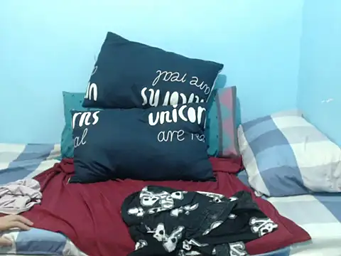 stacie iris online show from April 5, 1:03 am