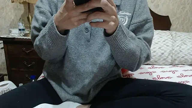 fabiolagg online show from April 15, 6:20 am