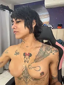 Snapshot of Nella_Dolls chatting on November 16, 12:55 pm Nella Dolls online show from November 16, 12:55 pm