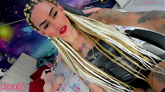 Snapshot of Nella_Dolls chatting on July 28, 8:52 pm Nella Dolls online show from July 28, 8:52 pm