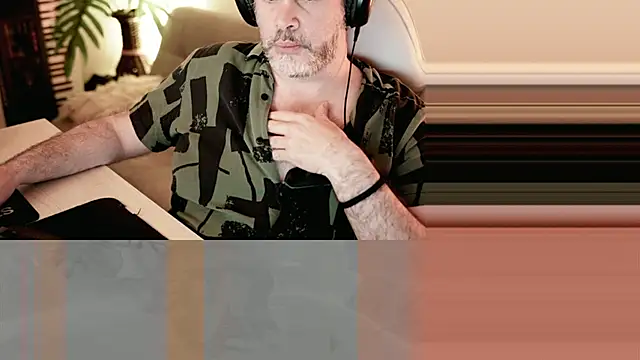 Snapshot of Sanders_White chatting on January 28, 4:18 am Sanders White online show from January 28, 4:18 am