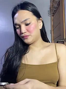 Snapshot of WONDERWOMAN2023 chatting on December 14, 1:06 am WONDERWOMAN2023 online show from December 14, 1:06 am