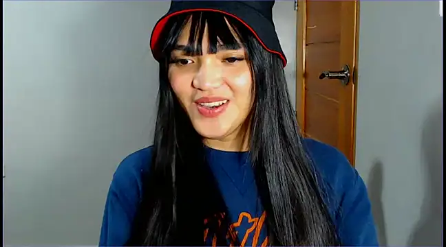 Snapshot of WONDERWOMAN2023 chatting on February 9, 1:46 pm WONDERWOMAN2023 online show from February 9, 1:46 pm