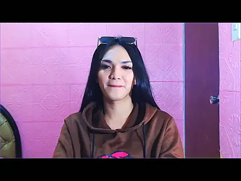 Snapshot of WONDERWOMAN2023 chatting on October 6, 8:39 pm WONDERWOMAN2023 online show from October 6, 8:39 pm