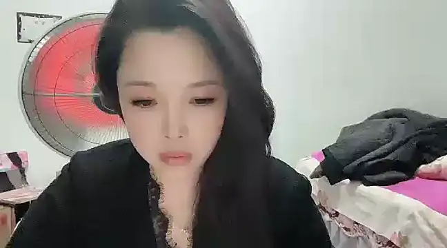 kk lele online show from February 9, 3:23 pm