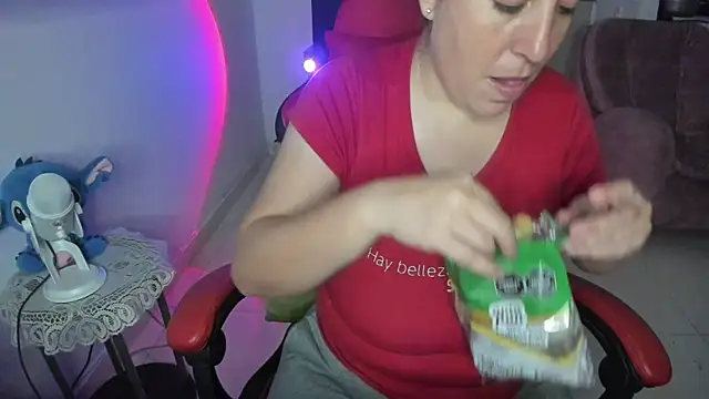 valery adams1 online show from January 18, 4:15 am