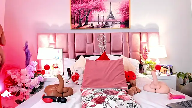 Anaa Bellaa online show from December 15, 12:31 pm