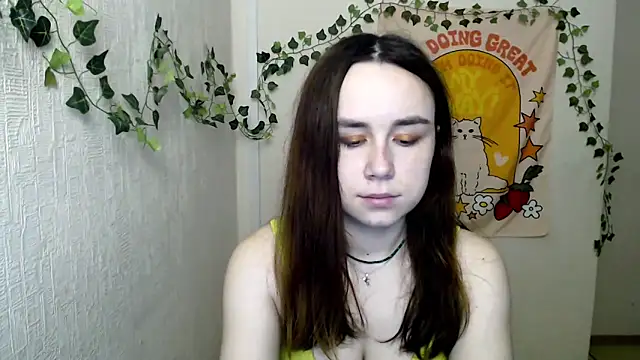 VeryVeryVeryShy  online show from March 4, 6:52 am