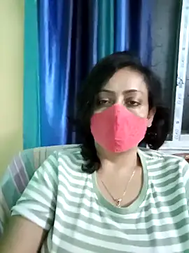 Snapshot of love_suman chatting on February 8, 3:10 pm love suman online show from February 8, 3:10 pm