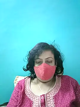Snapshot of love_suman chatting on February 10, 12:41 am love suman online show from February 10, 12:41 am