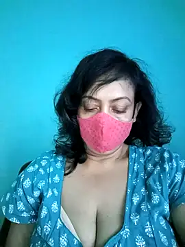 Snapshot of love_suman chatting on February 13, 10:23 am love suman online show from February 13, 10:23 am