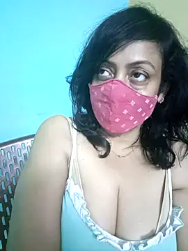 Snapshot of love_suman chatting on February 17, 6:48 pm love suman online show from February 17, 6:48 pm