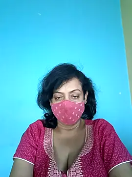 Snapshot of love_suman chatting on February 20, 5:01 am love suman online show from February 20, 5:01 am