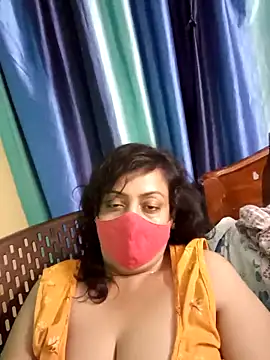 Snapshot of love_suman chatting on February 22, 6:19 pm love suman online show from February 22, 6:19 pm