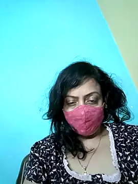 Snapshot of love_suman chatting on February 24, 5:53 pm love suman online show from February 24, 5:53 pm