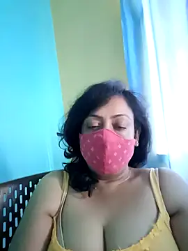 Snapshot of love_suman chatting on February 26, 4:58 am love suman online show from February 26, 4:58 am