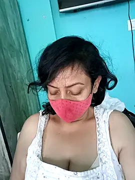 Snapshot of love_suman chatting on March 9, 6:28 am love suman online show from March 9, 6:28 am