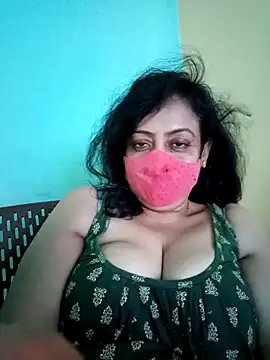 Snapshot of love_suman chatting on October 19, 5:08 am love suman online show from October 19, 5:08 am