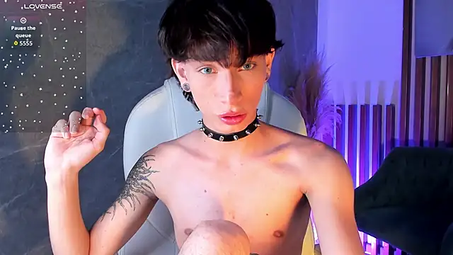 AndyWiilliams online show from April 2, 10:07 pm