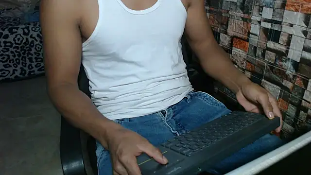 Snapshot of sexatlexx chatting on October 11, 2:22 am sexatlexx online show from October 11, 2:22 am