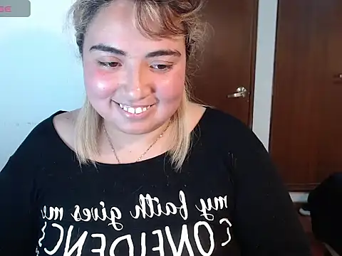 yini angel online show from June 6, 1:11 am